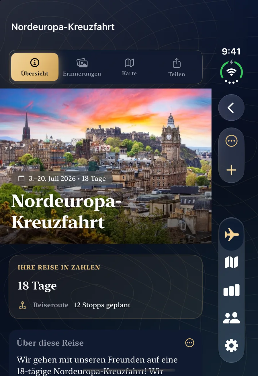 TripChronos auf einem geschlossenen iPhone Duo mit einer Reiseübersicht auf dem Außendisplay
